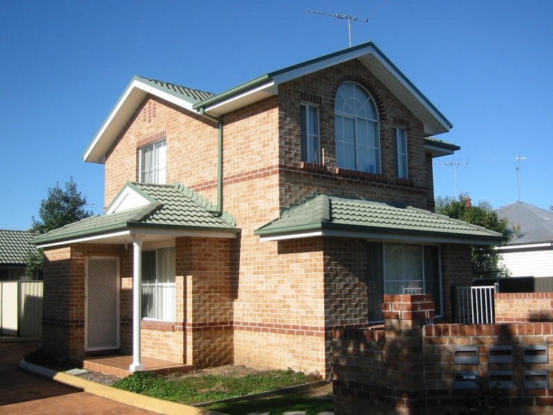 Fairfield NSW 2165