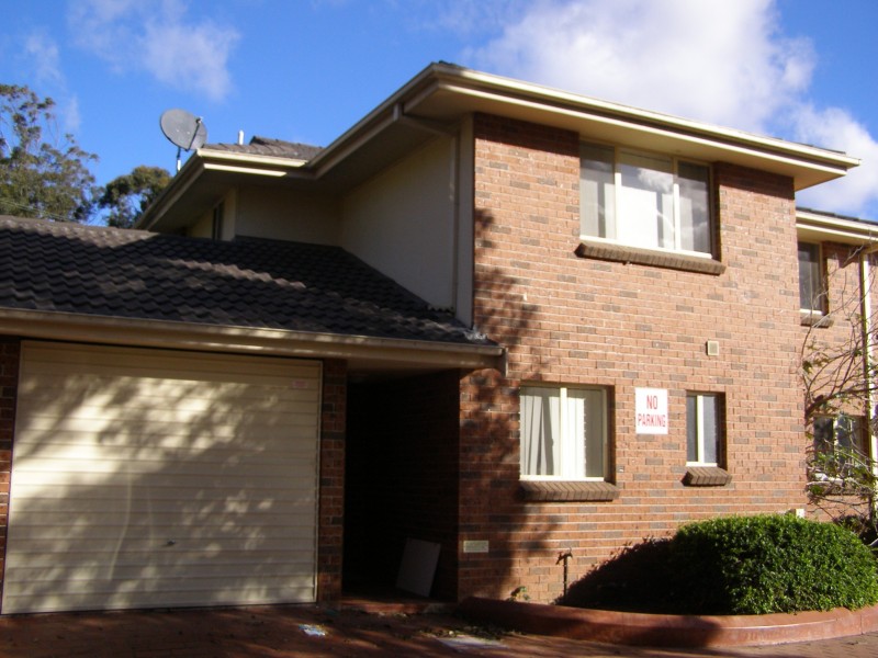 Greenfield Park NSW 2176