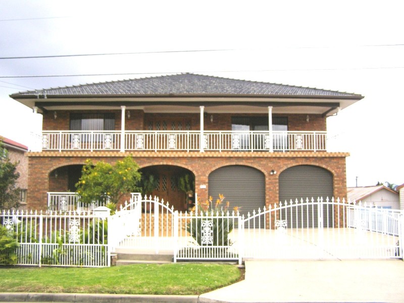 Fairfield West NSW 2165