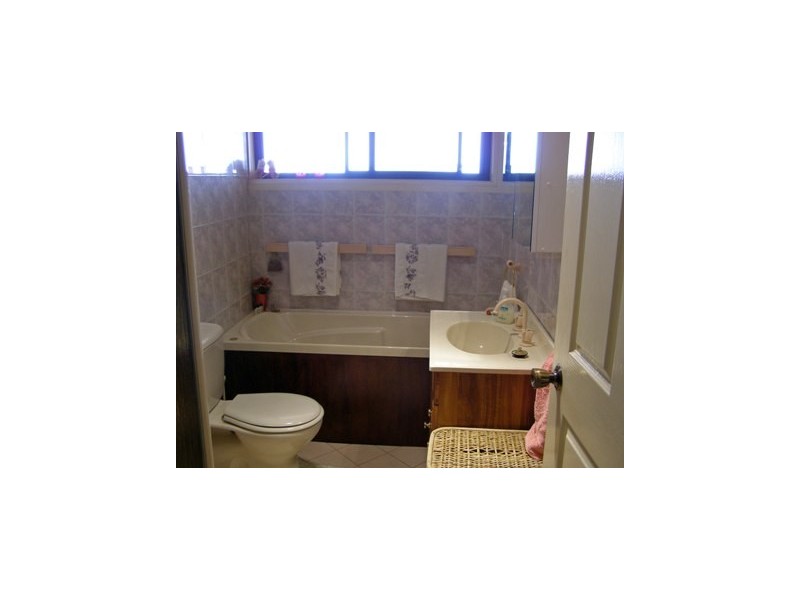 7 HILAND CRES, Smithfield NSW 2164