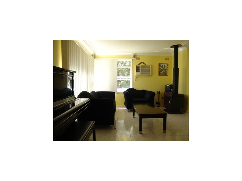 Fairfield West NSW 2165