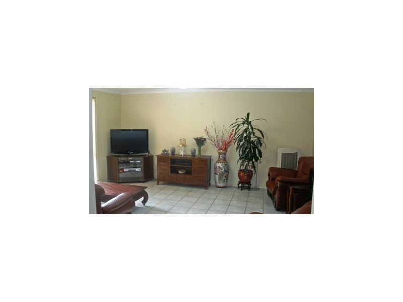 Fairfield West NSW 2165