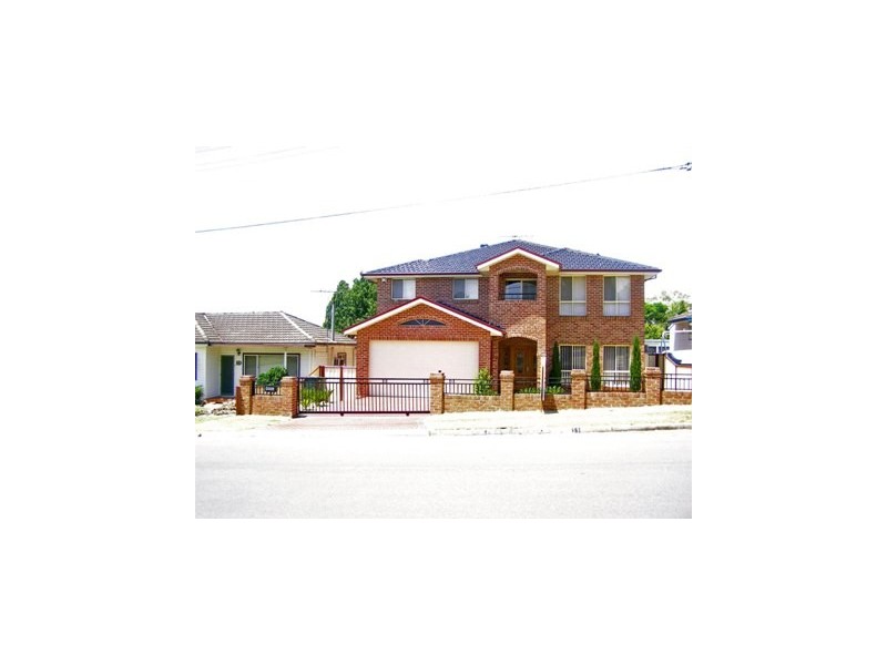 11 BRENTWOOD STREET, Fairfield West NSW 2165