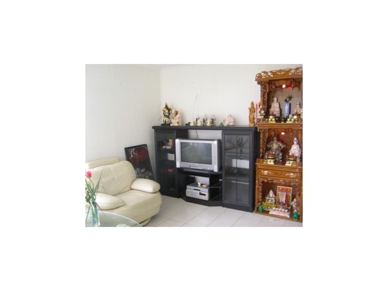 Fairfield West NSW 2165