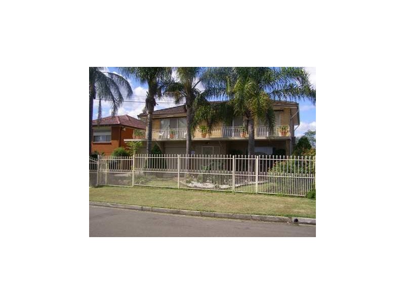 Fairfield West NSW 2165