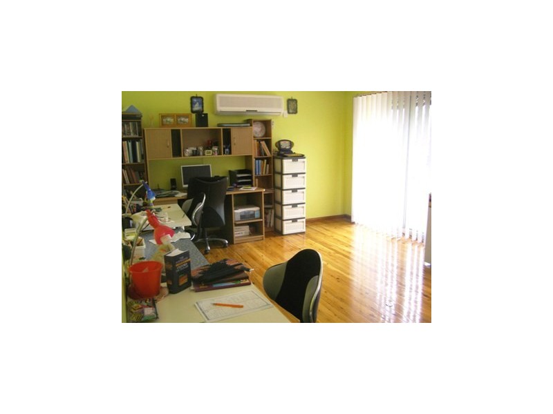 Fairfield West NSW 2165