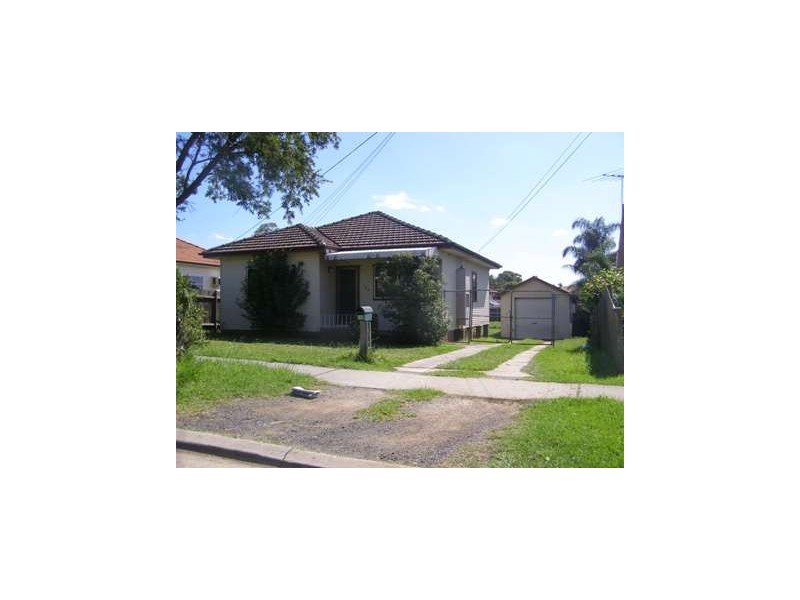 140 SMART STREET, Fairfield NSW 2165