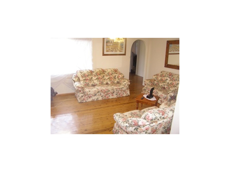 Fairfield West NSW 2165