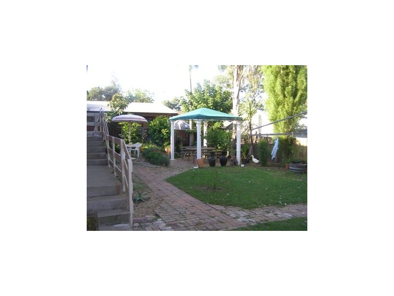 Fairfield West NSW 2165