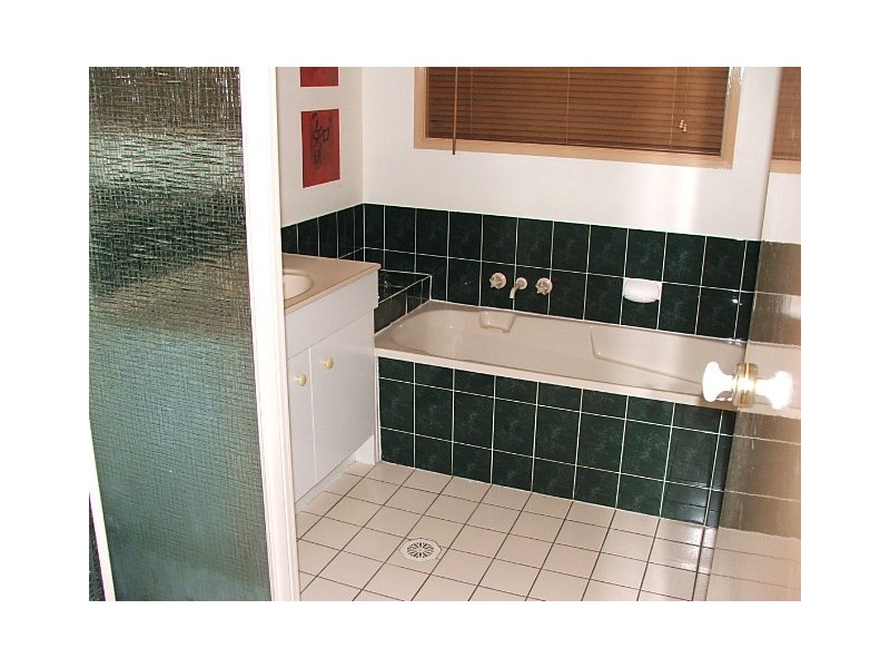 30 Mareeba Court, Boronia Heights QLD 4124