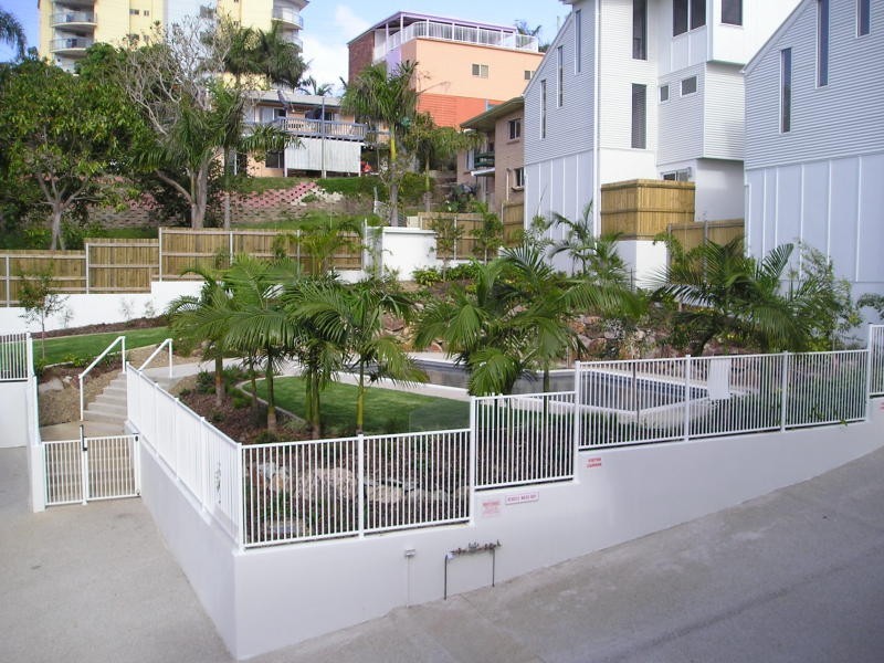 1/37 Arthur Street, Caloundra QLD 4551