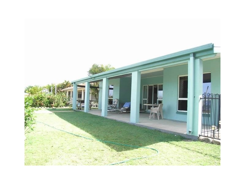 50 Howitson, Balgal Beach QLD 4816