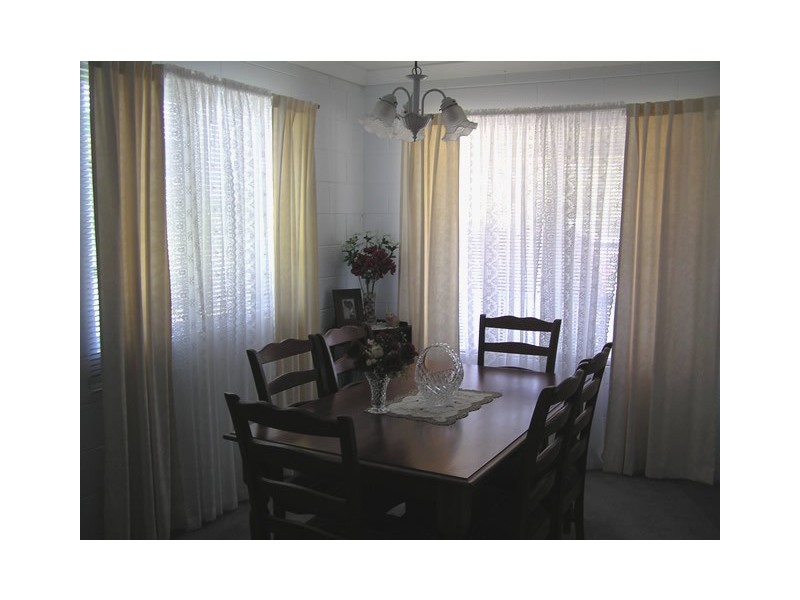 187 Ocean Parade, Balgal Beach QLD 4816