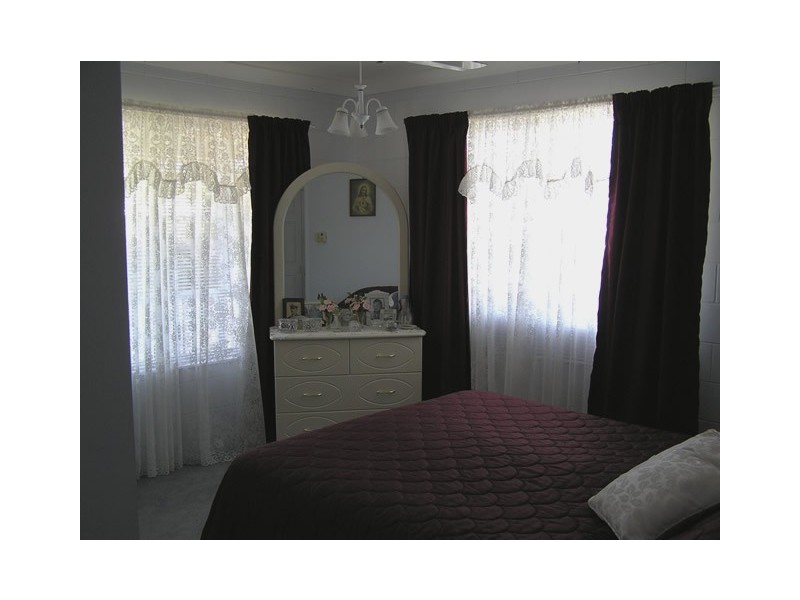 187 Ocean Parade, Balgal Beach QLD 4816