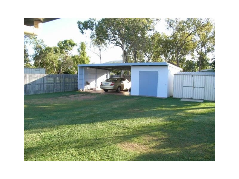 187 Ocean Parade, Balgal Beach QLD 4816