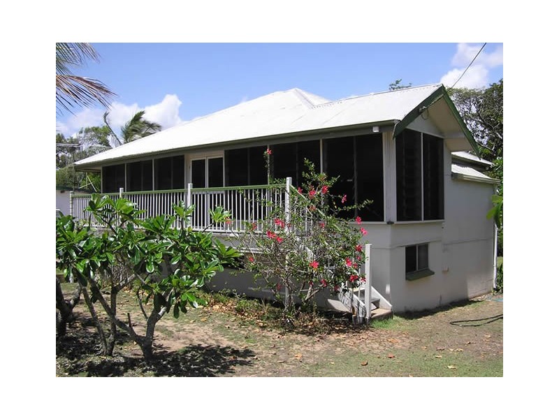 71 The Esplanade, Balgal Beach QLD 4816