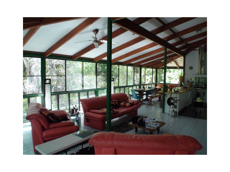 16 Howitson Drive, Mystic Sands QLD 4816