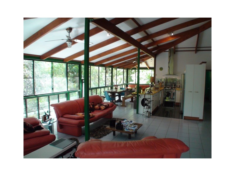 16 Howitson Drive, Mystic Sands QLD 4816