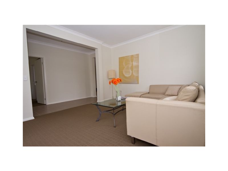 8 Broughton Avenue, Tullimbar NSW 2527