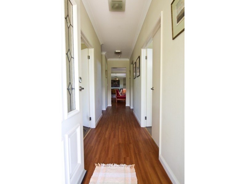14 Broughton Ave, Tullimbar NSW 2527