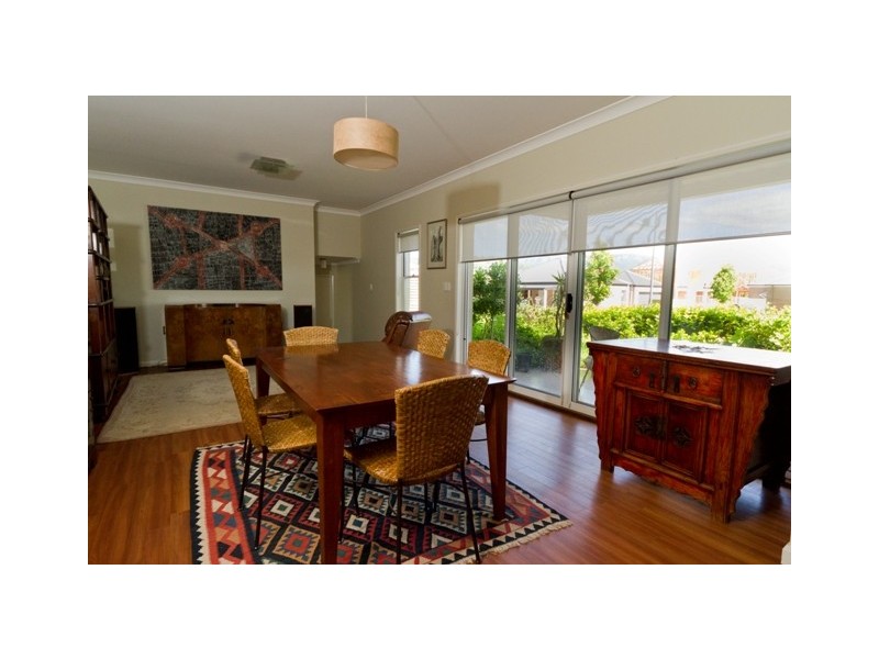 14 Broughton Ave, Tullimbar NSW 2527