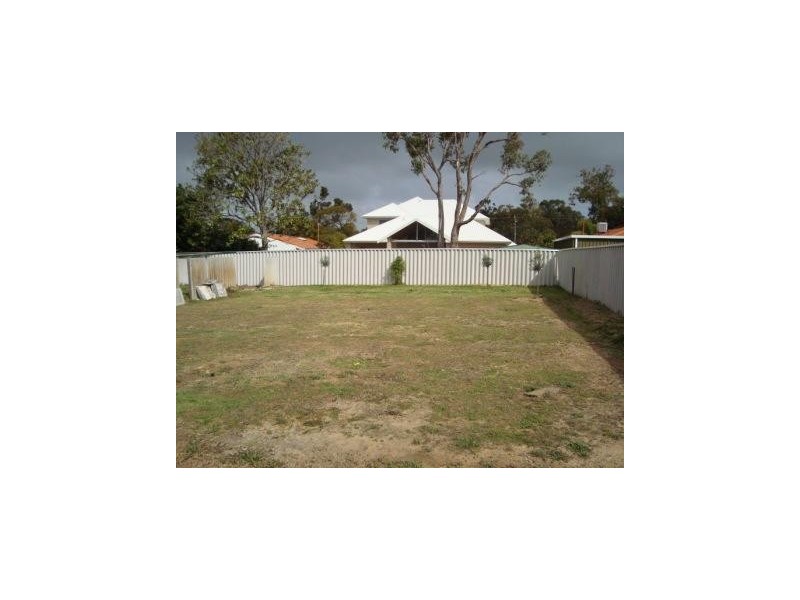 7 Hope Avenue, Salter Point WA 6152