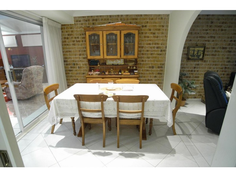 10 Hartam Street, Kings Langley NSW 2147