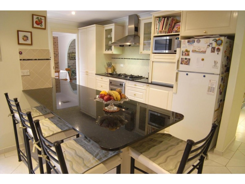 10 Hartam Street, Kings Langley NSW 2147