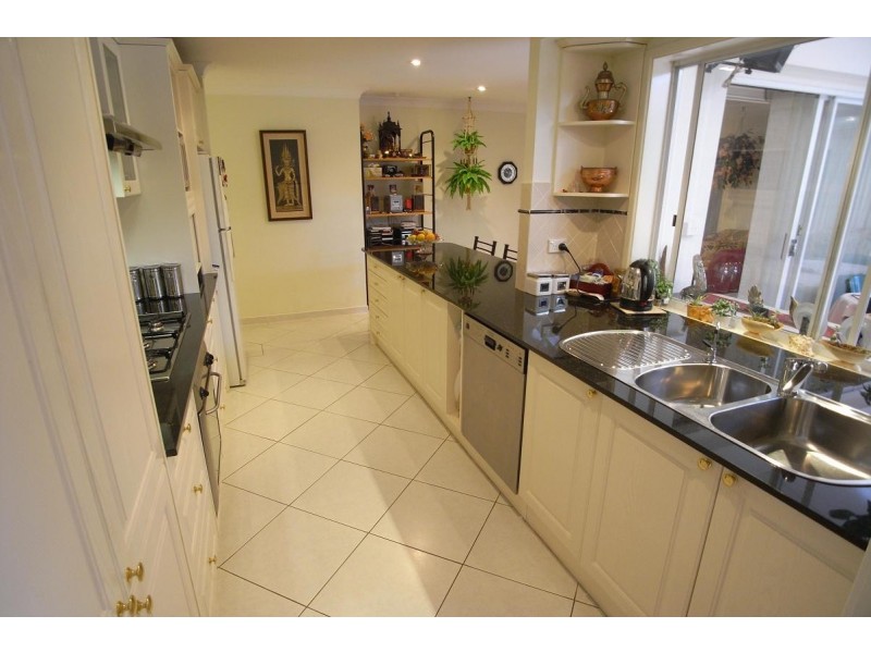 10 Hartam Street, Kings Langley NSW 2147