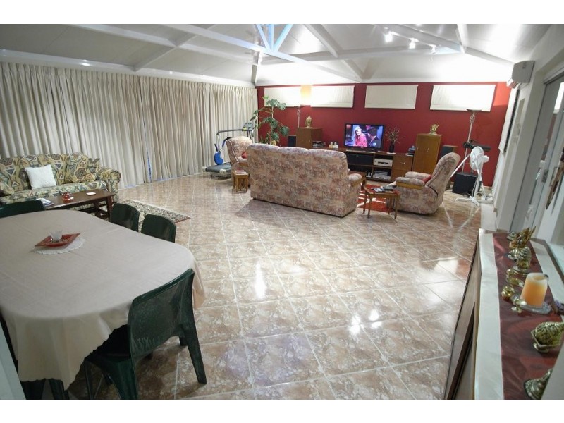 10 Hartam Street, Kings Langley NSW 2147