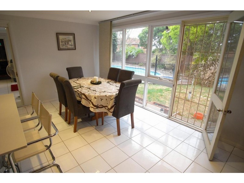 4 Parkinson Street, Kings Langley NSW 2147