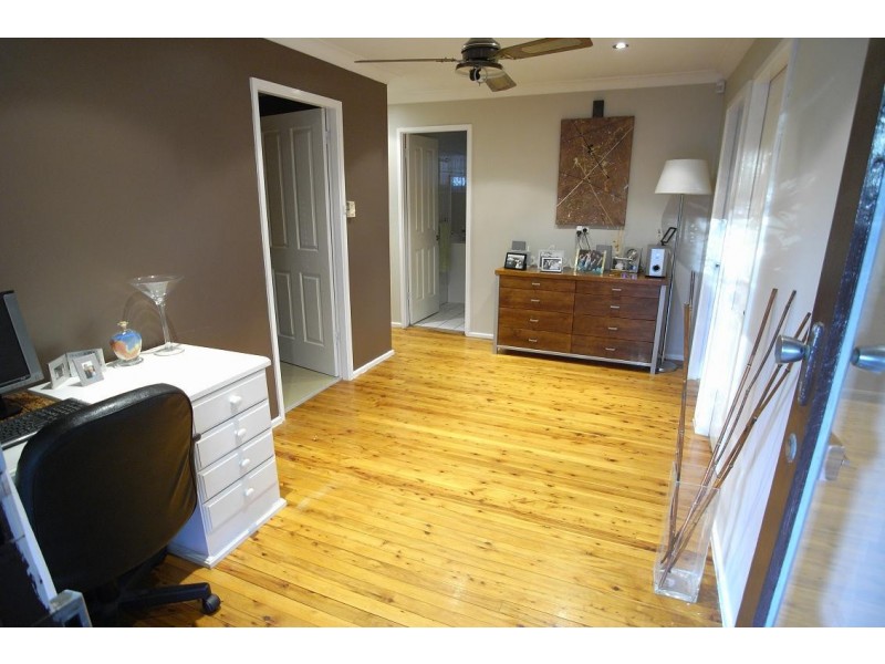 31 James Cook Drive, Kings Langley NSW 2147