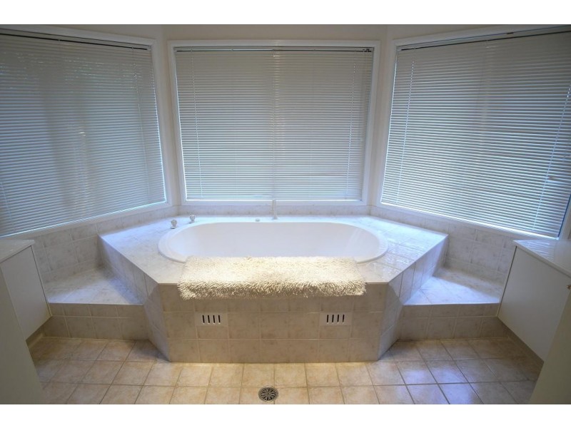 25 Tuscan Avenue, Kellyville NSW 2155