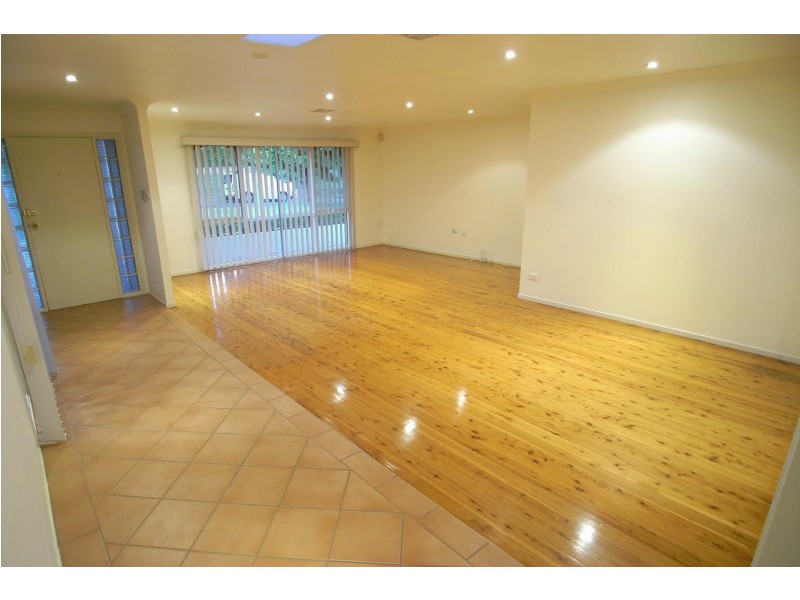 5 Ellis Place, Kings Langley NSW 2147