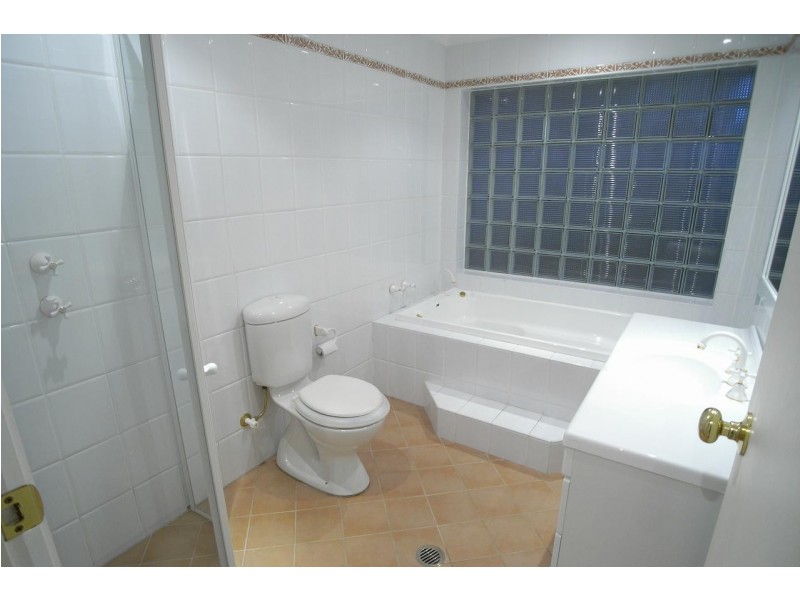 5 Ellis Place, Kings Langley NSW 2147