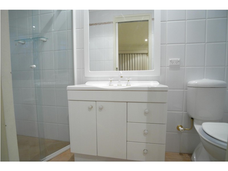 5 Ellis Place, Kings Langley NSW 2147