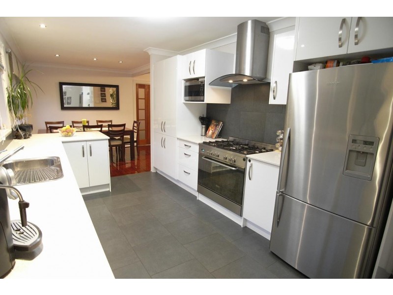 38 Stainsby Avenue, Kings Langley NSW 2147