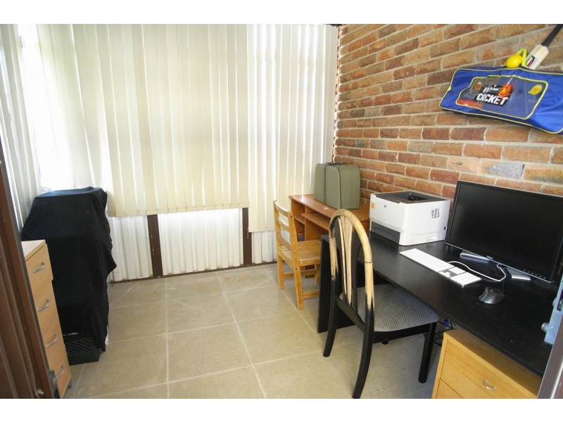 99 Isaac Smith Pde, Kings Langley NSW 2147