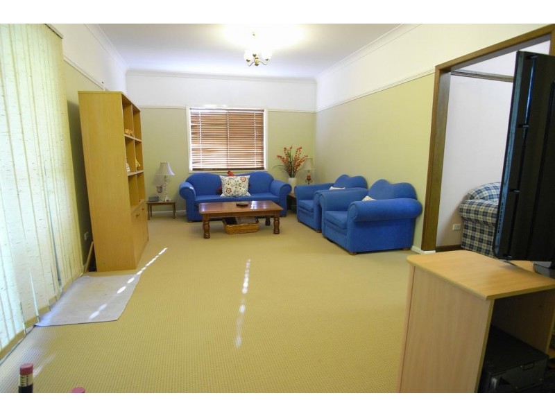 12 Veronica Crescent, Seven Hills NSW 2147