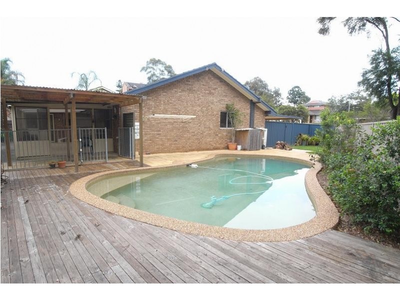 4 Imber Place, Kings Langley NSW 2147