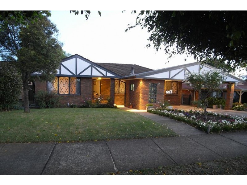 17 Cleveley Ave, Kings Langley NSW 2147