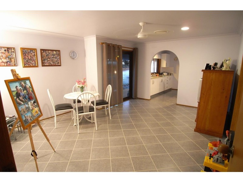 17 Cleveley Ave, Kings Langley NSW 2147