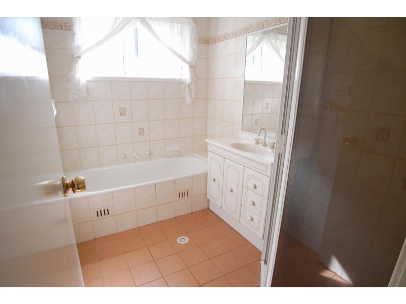 29 Gavin Place, Kings Langley NSW 2147