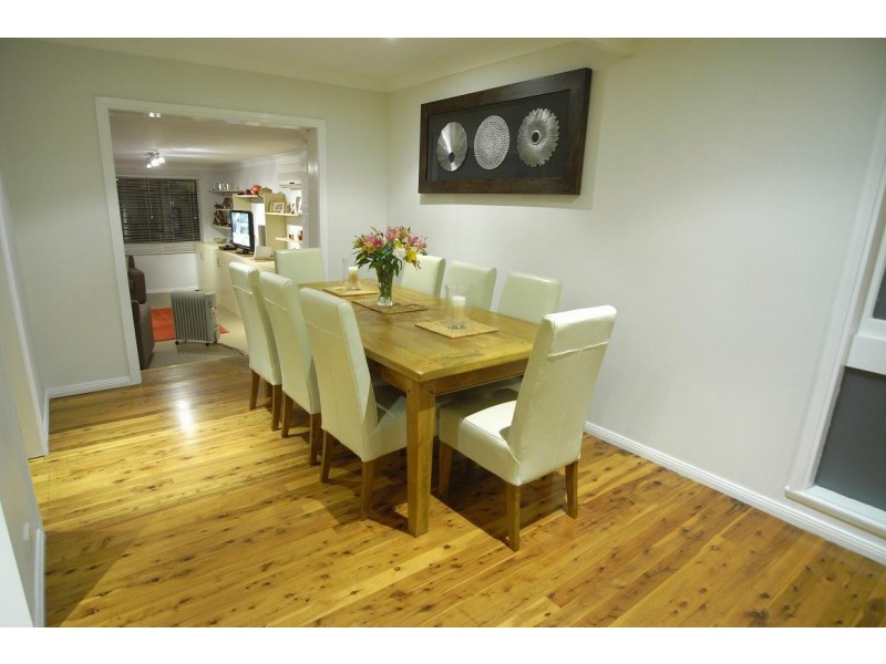 2 Sutherland Avenue, Kings Langley NSW 2147