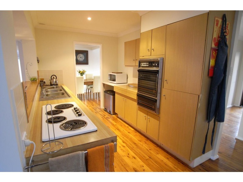 2 Sutherland Avenue, Kings Langley NSW 2147