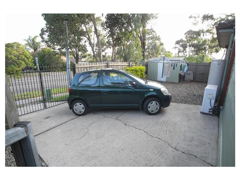 2 Sutherland Avenue, Kings Langley NSW 2147