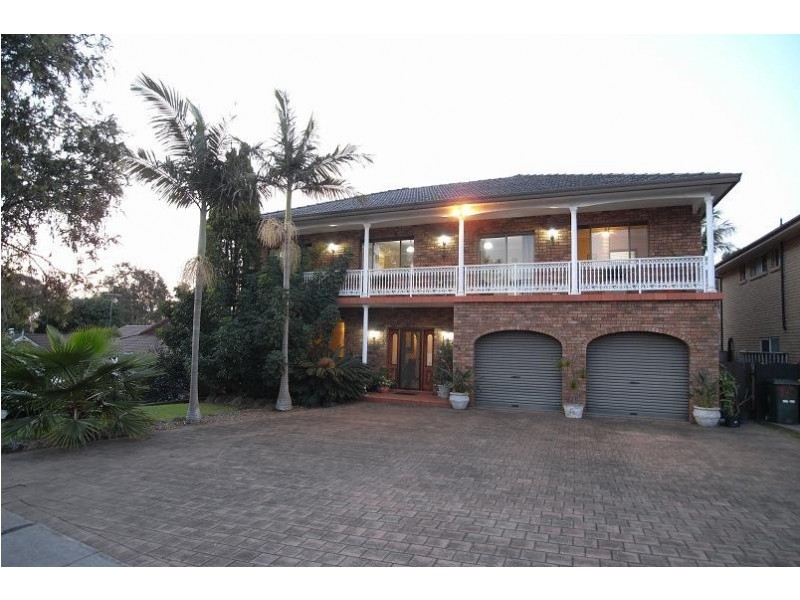 11 Hugh Place, Kings Langley NSW 2147