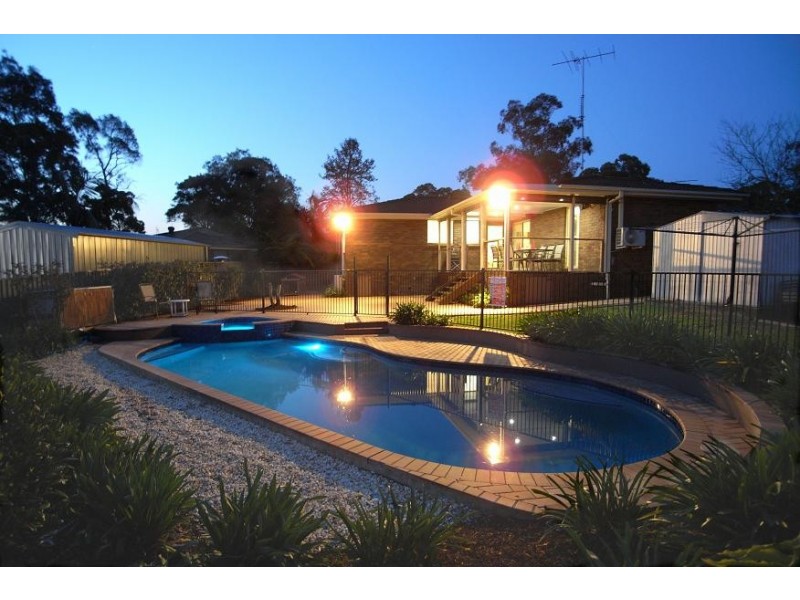 5 Tahiti Place, Kings Langley NSW 2147