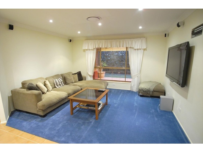 5 Silvertop Close, Glenwood NSW 2768