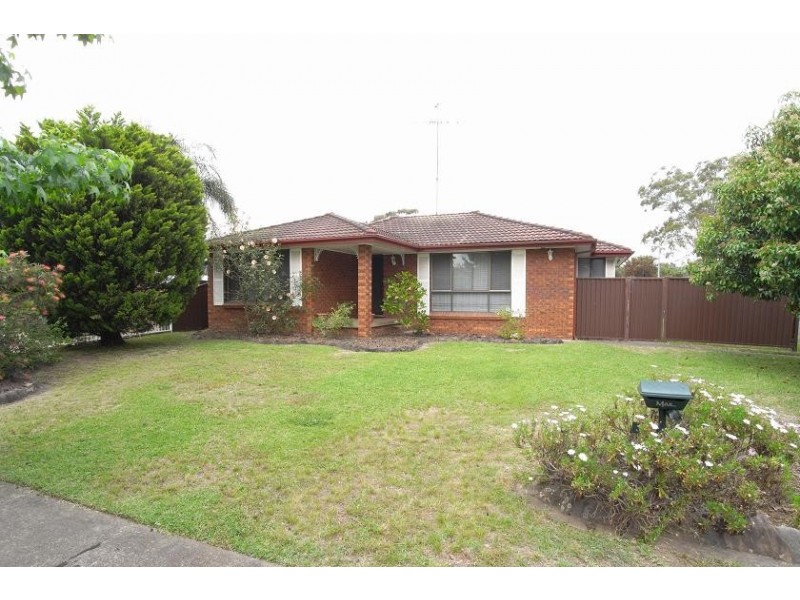 33 Lobelia Crescent, Quakers Hill NSW 2763